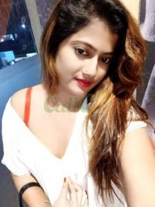 Sexy Pune Hotel Staff Offering Escort Service in Room