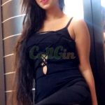 Roshni Chopra is a beautiful escort who will give you her best.