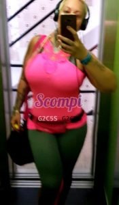 Nieves Smith is a Spanish woman who is looking to make new acquaintances.